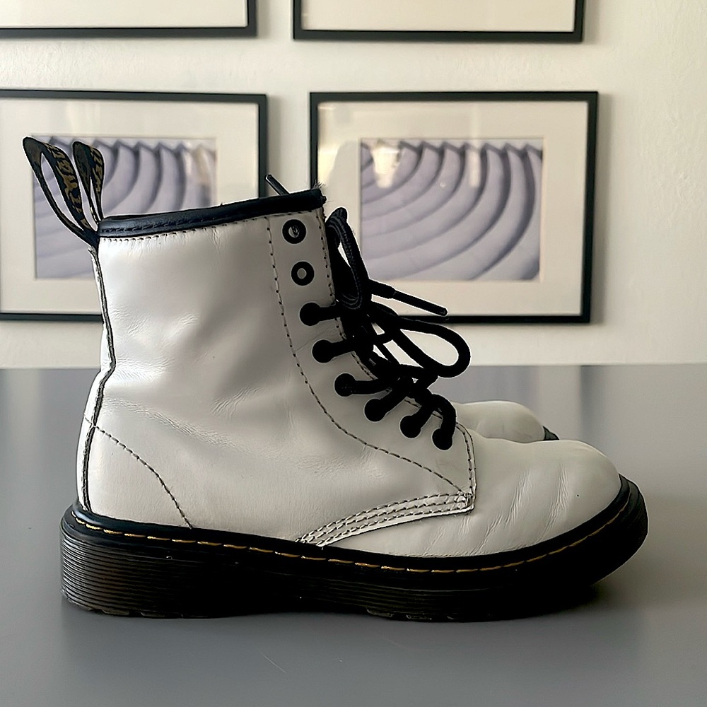 Kids Dr Martens 1460 8 Eye Boot White